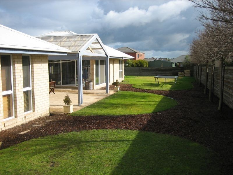 60 Greenfield Drive, Traralgon VIC 3844