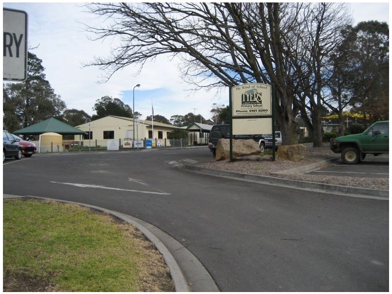 2/20 Hinde Road, Tyers VIC 3844