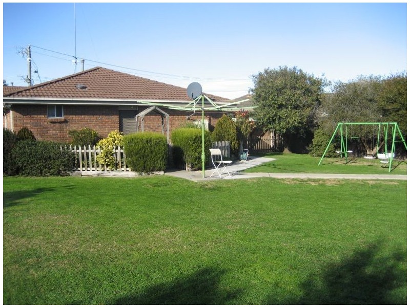 24 Bayley Drive, Traralgon VIC 3844