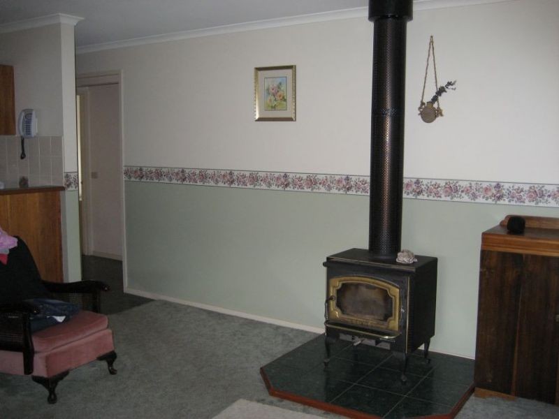8 Oak Avenue, Traralgon VIC 3844