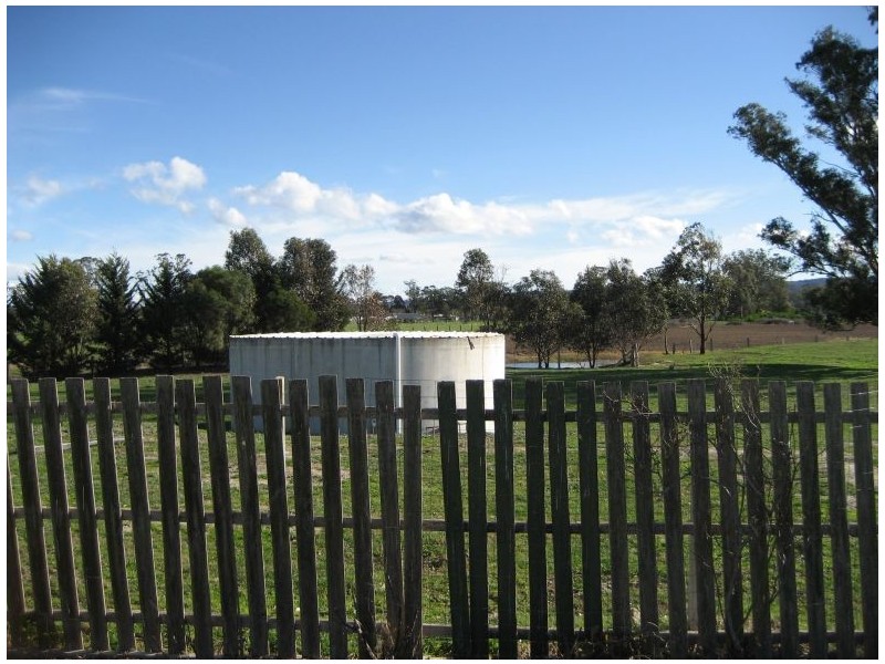 100 Afflecks Road, Toongabbie VIC 3856