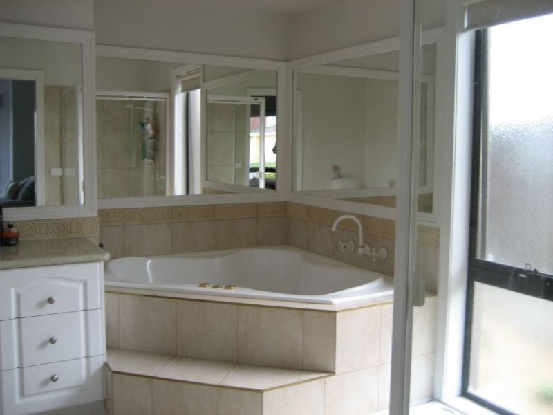 9 Blaxland Court, Traralgon VIC 3844