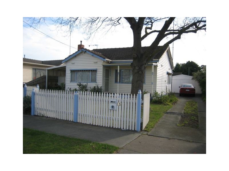 15 Gillies Crescent, Traralgon VIC 3844