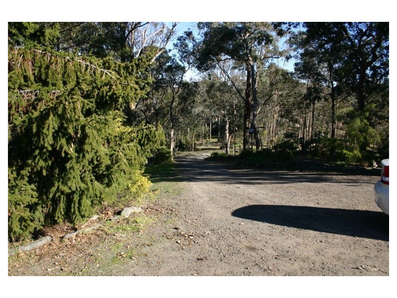 25 Bradys Road, Tyers VIC 3844