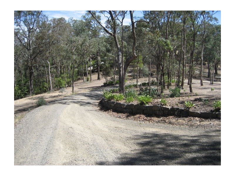 25 Bradys Road, Tyers VIC 3844