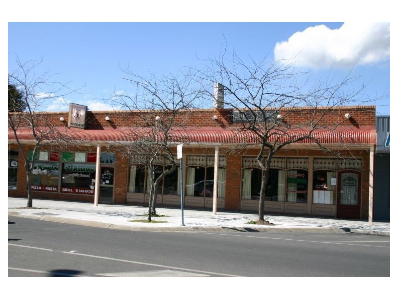 25 Moore Street, Moe VIC 3825