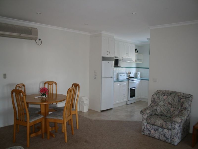 Unit 3 Mayfair Gardens, Park Lane, Traralgon VIC 3844