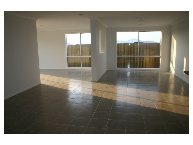 11 Waterun Drive, Traralgon VIC 3844