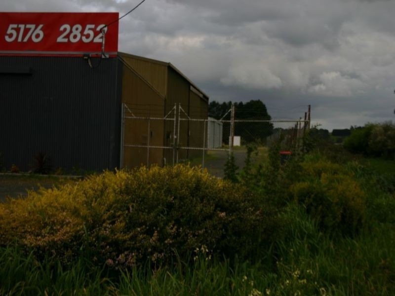 74-76 Dunbar Grove, Traralgon VIC 3844