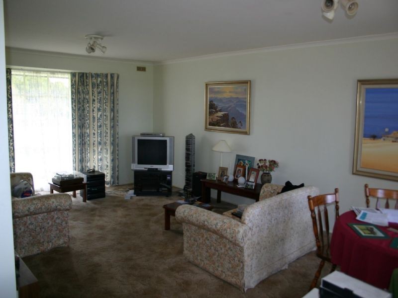 90 Theresa Road, Hazelwood North VIC 3840