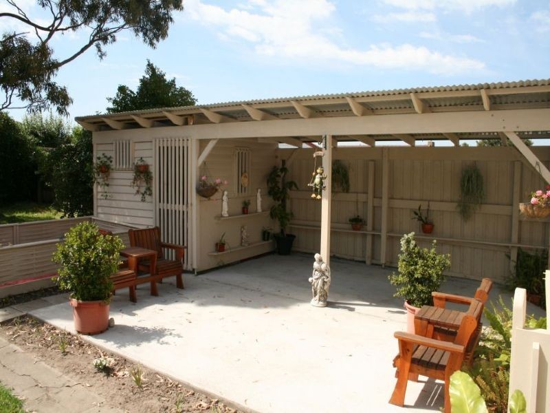 4 Lyndon Crescent, Traralgon VIC 3844