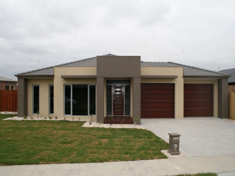 19 Huntingfield Close, Traralgon VIC 3844