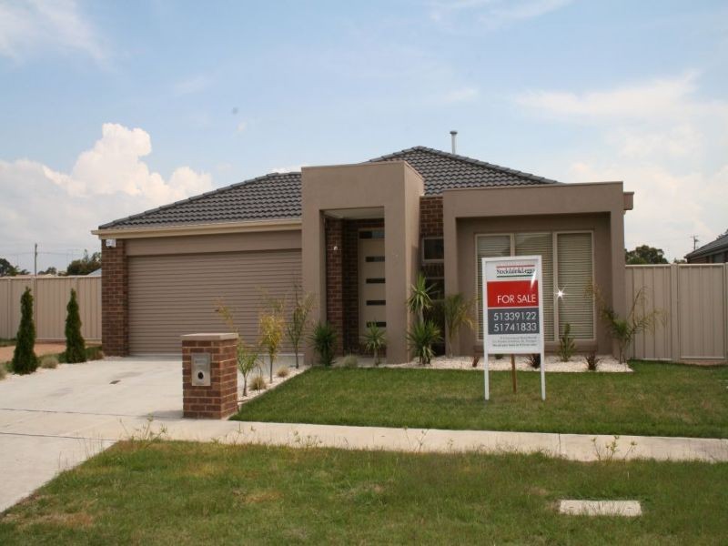 11 Riverslea Boulevard, Traralgon VIC 3844