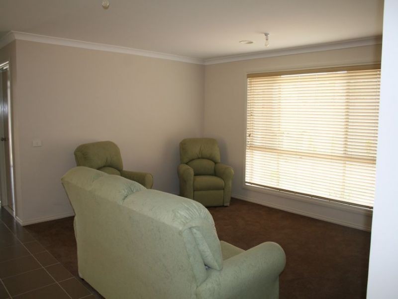 11 Riverslea Boulevard, Traralgon VIC 3844