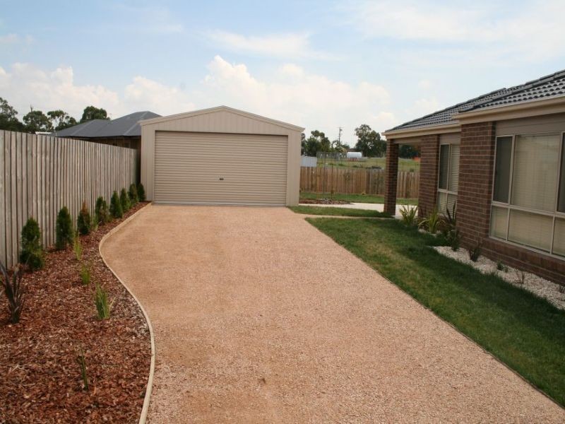 11 Riverslea Boulevard, Traralgon VIC 3844