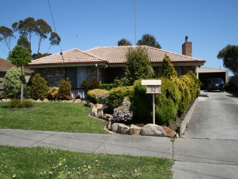 32 Bayley Drive, Traralgon VIC 3844