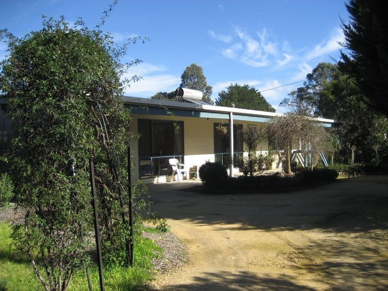 29 Sparks Lane, Toongabbie VIC 3856