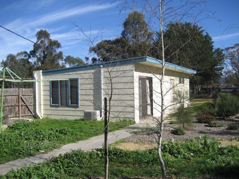 29 Sparks Lane, Toongabbie VIC 3856