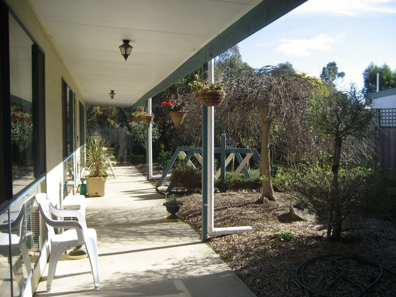 29 Sparks Lane, Toongabbie VIC 3856