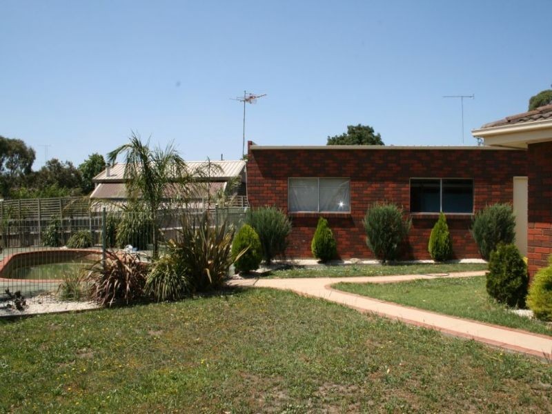 4 Cary Place, Traralgon VIC 3844