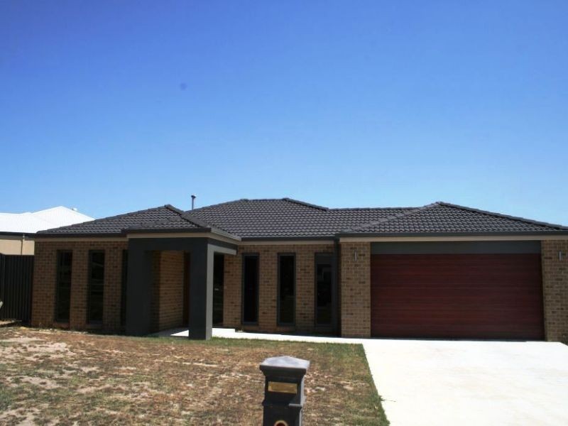 21 Ellavale Drive, Traralgon VIC 3844