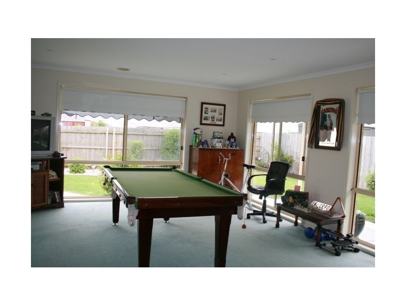 8 Leinster Avenue, Traralgon VIC 3844