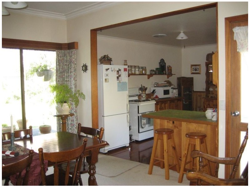 19 Main Road, Gormandale VIC 3873
