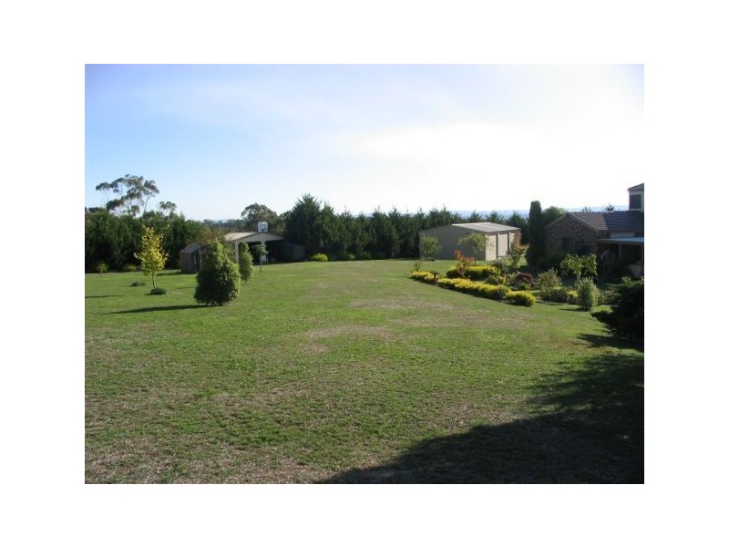 25 Theresa Road, Hazelwood North VIC 3840