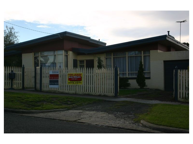8 Rose Avenue, Traralgon VIC 3844