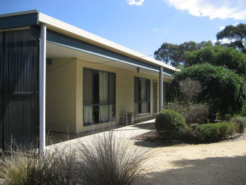 29 Sparks Lane, Toongabbie VIC 3856