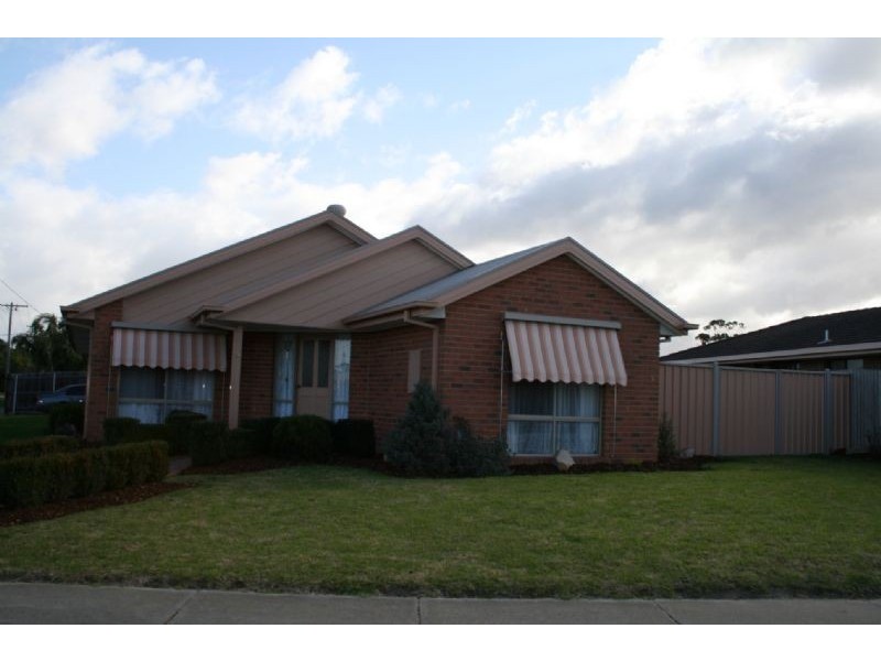 12 Kyne Street, Glengarry VIC 3854