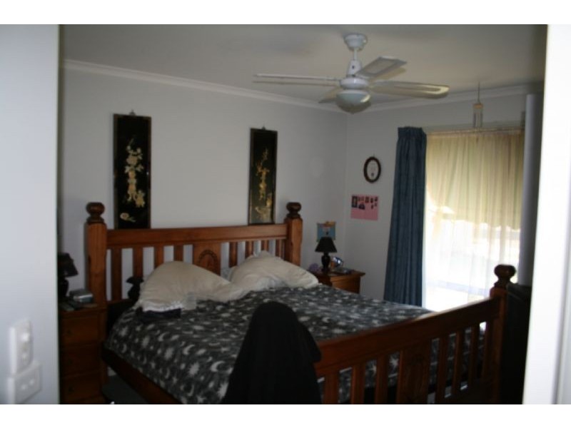 12 Kyne Street, Glengarry VIC 3854