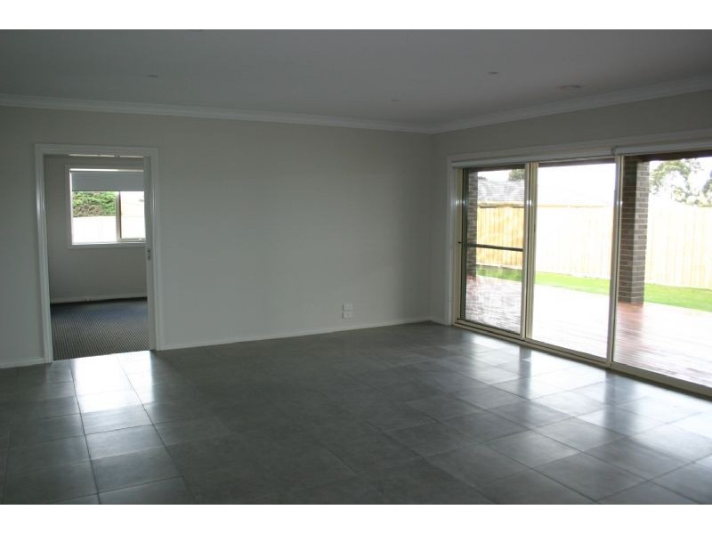 24 Donegal Avenue, Traralgon VIC 3844