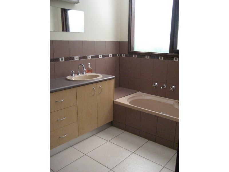 11 Lauren Place, Traralgon South VIC 3844