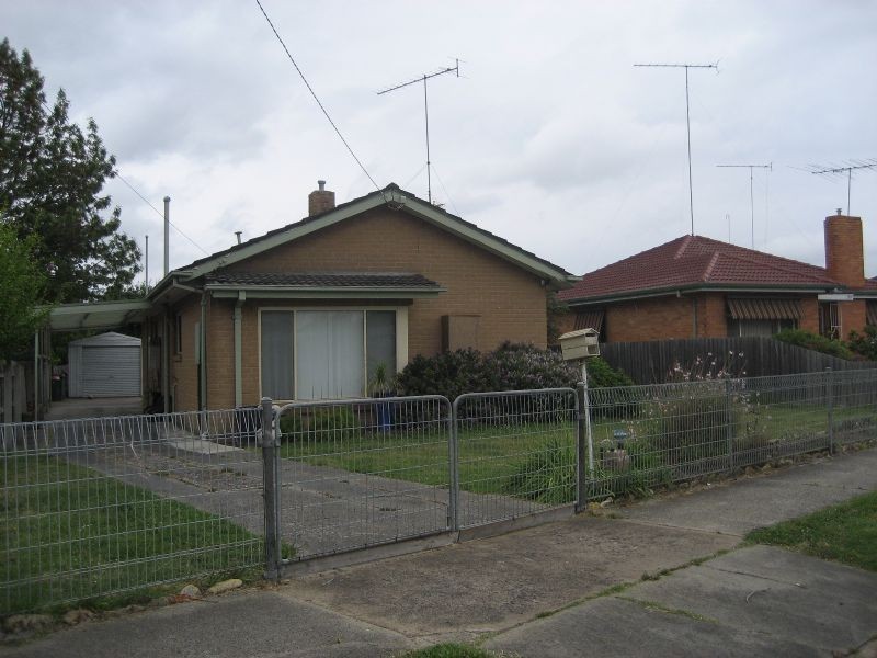 15 Saunders Crescent, Traralgon VIC 3844