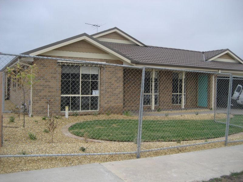 1/9 Grammar Drive, Traralgon VIC 3844