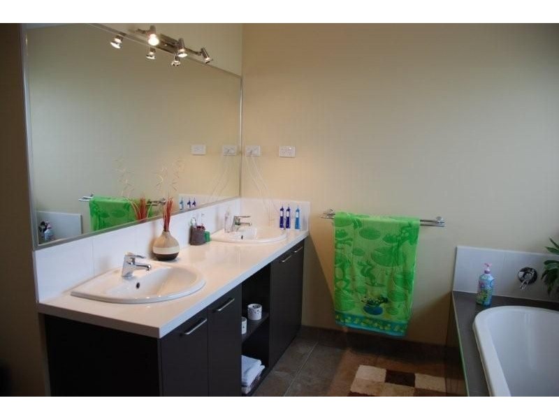 17 Notting Hill, Traralgon VIC 3844