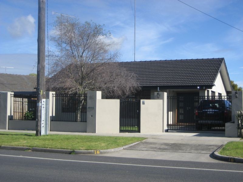 16 Hazelwood Road, Traralgon VIC 3844