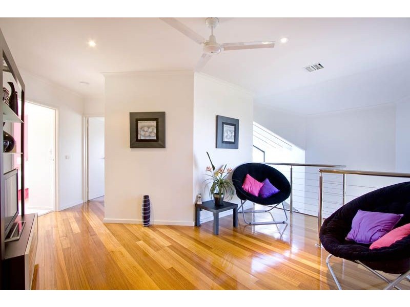 8 Flinders Place, Traralgon VIC 3844