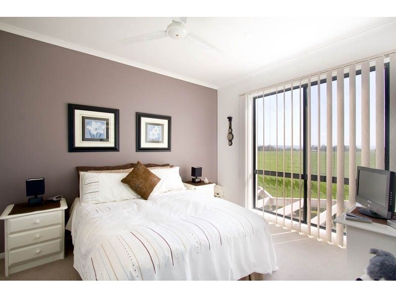 8 Flinders Place, Traralgon VIC 3844