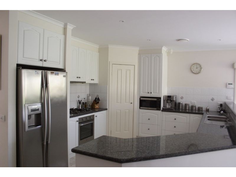 14 Sherwood Court, Traralgon VIC 3844