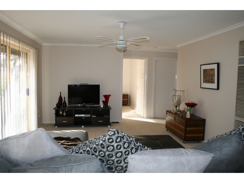 2/12 Tulloch Way, Traralgon VIC 3844