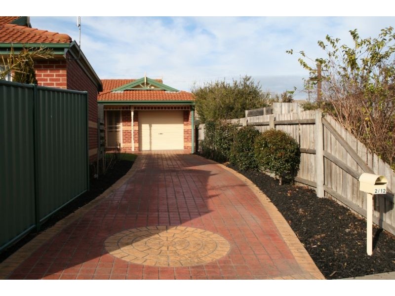 2/12 Tulloch Way, Traralgon VIC 3844