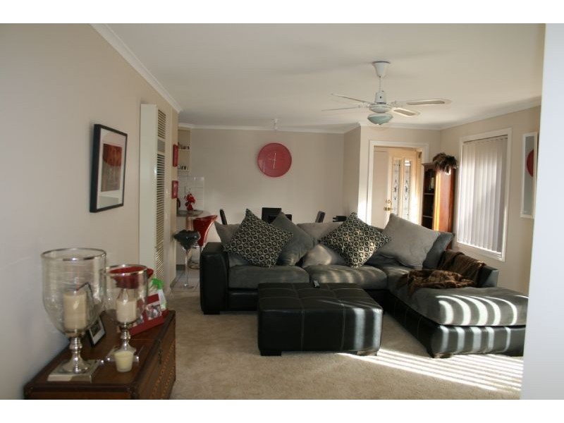 2/12 Tulloch Way, Traralgon VIC 3844