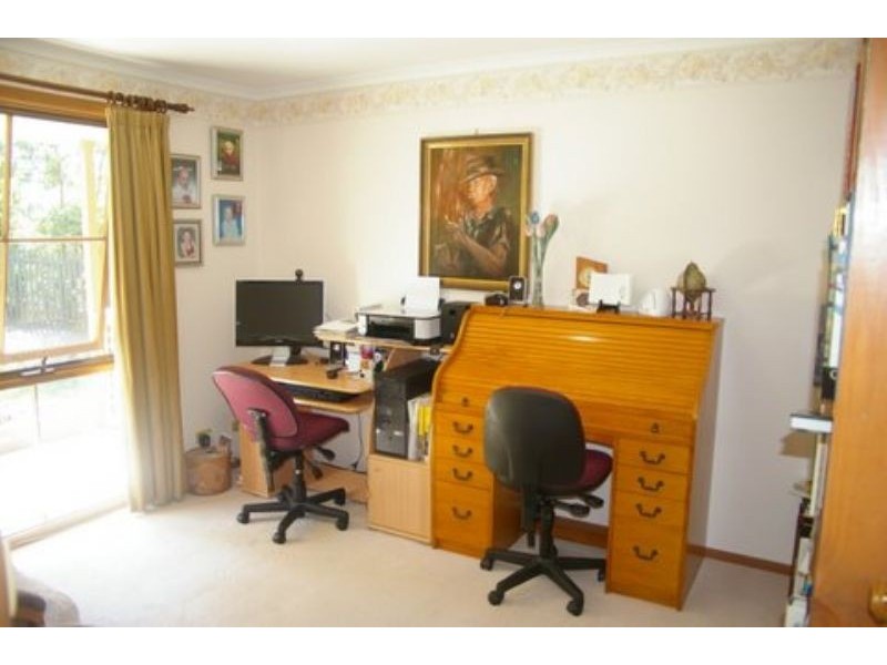 285 McDonalds Track, Hernes Oak VIC 3825