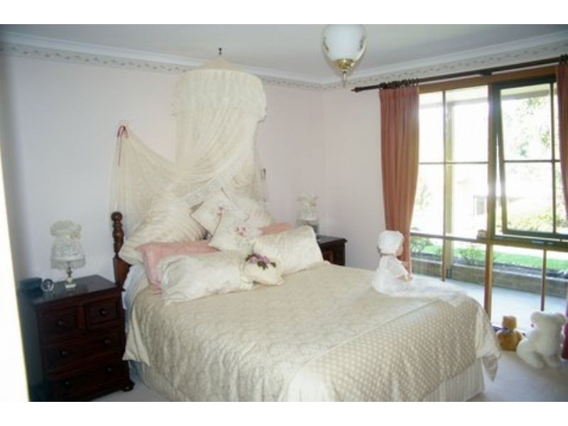 285 McDonalds Track, Hernes Oak VIC 3825