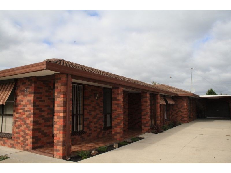 24 Morgan Drive, Traralgon VIC 3844