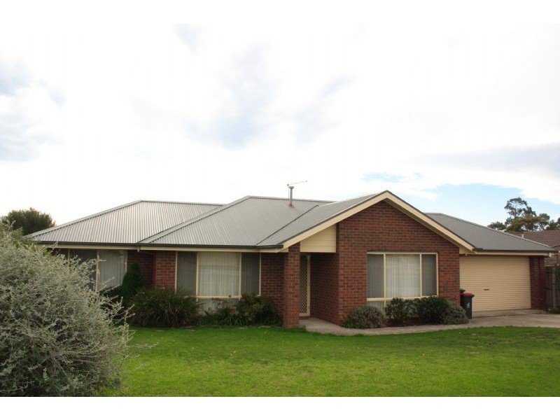 16 Poplar Avenue, Traralgon VIC 3844