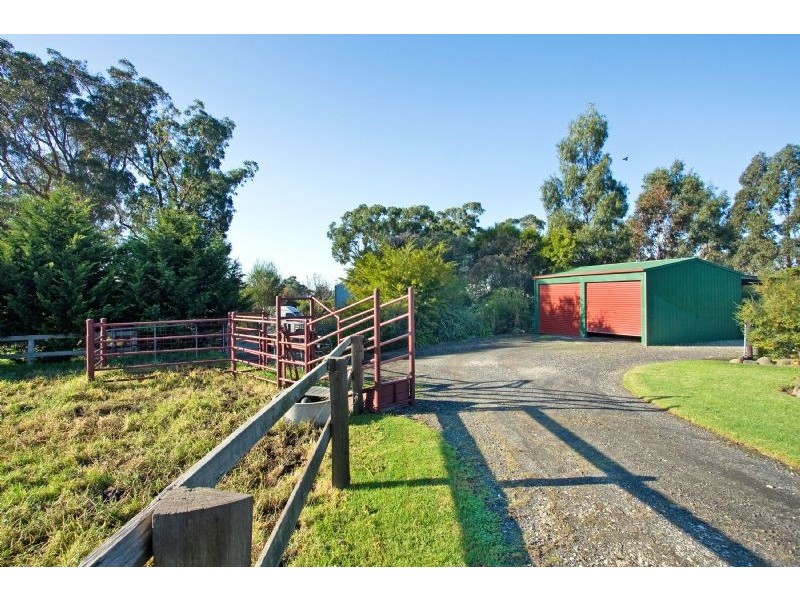 84 Main Road, Tyers VIC 3844