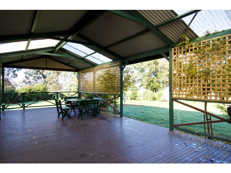 84 Main Road, Tyers VIC 3844